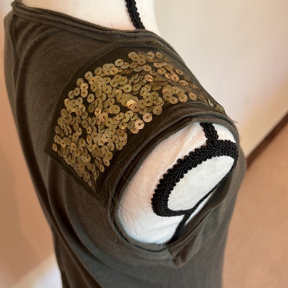 Designer, Nanette Lepore, tank with embellishments - Picture 3 of 7